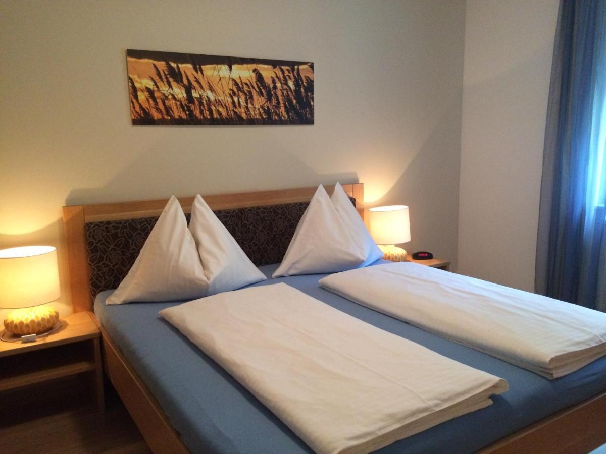 Pension & Weingut Storchenblick Illmitz Ngoại thất bức ảnh
